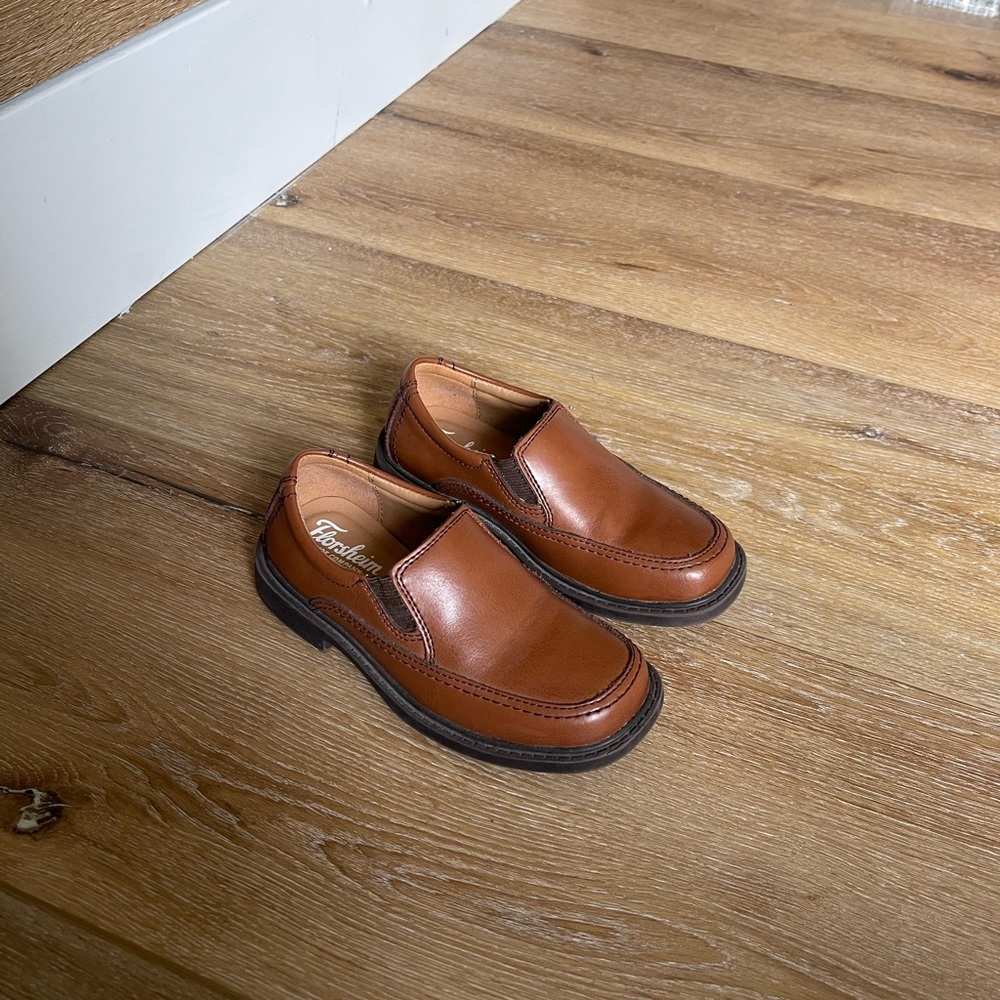 Boys 10.5 Genuine Leather Cognac dress shoes